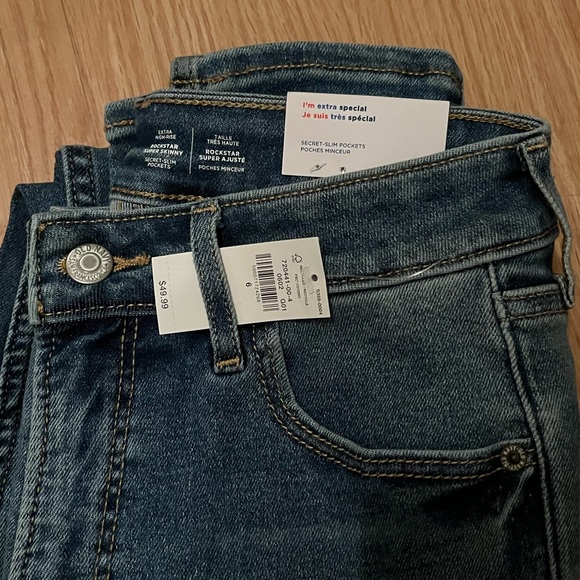 Old Navy Jeans - Picture 2 of 2